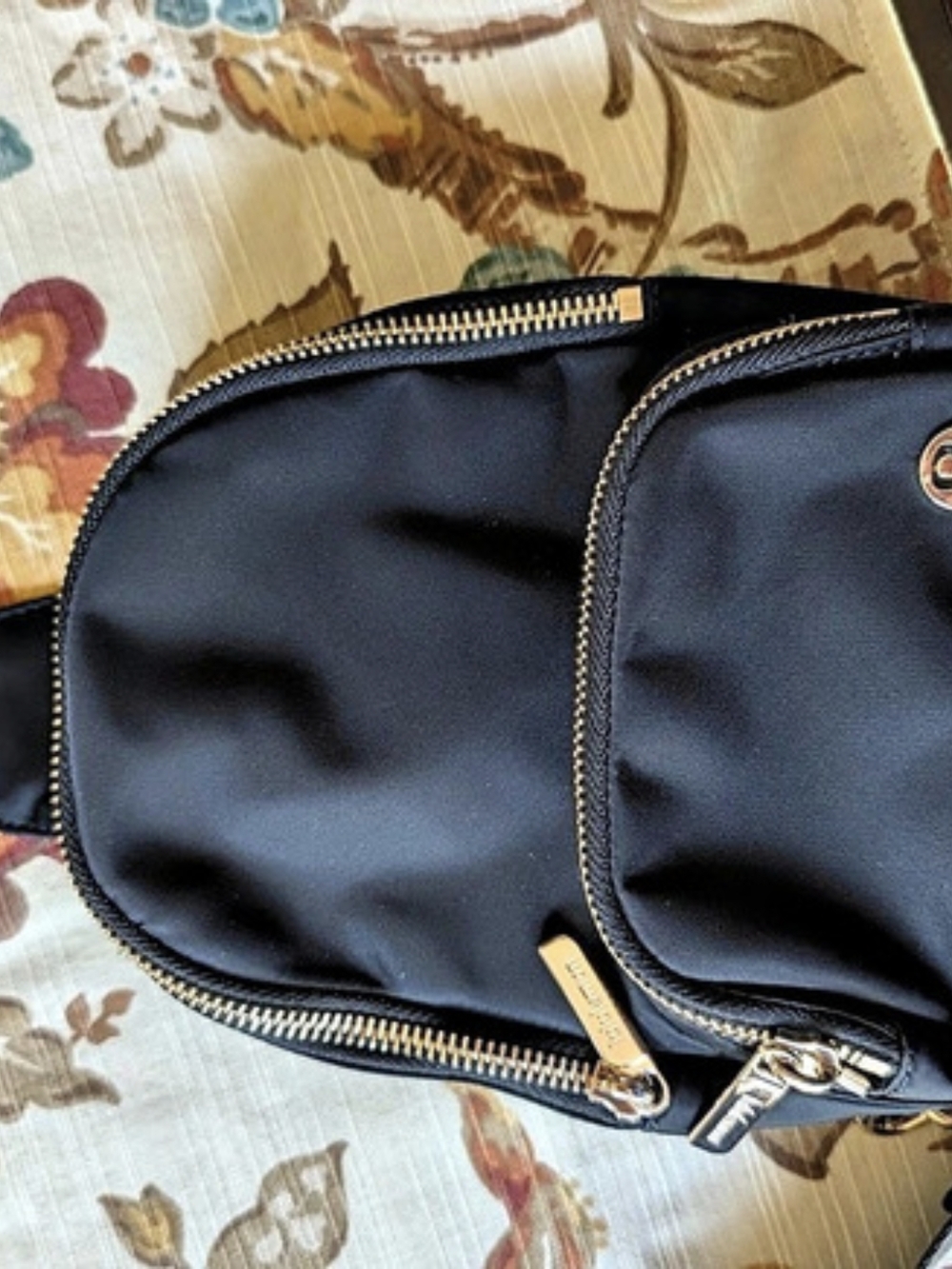 lululemon Crossbody Camera Bag 2L Black Crossbody Bag